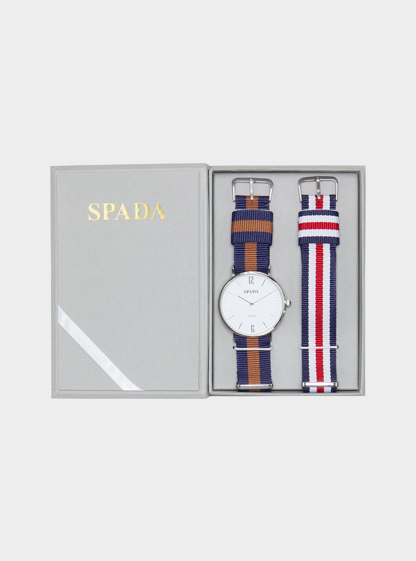 Orologio con cinturini intercambiabili