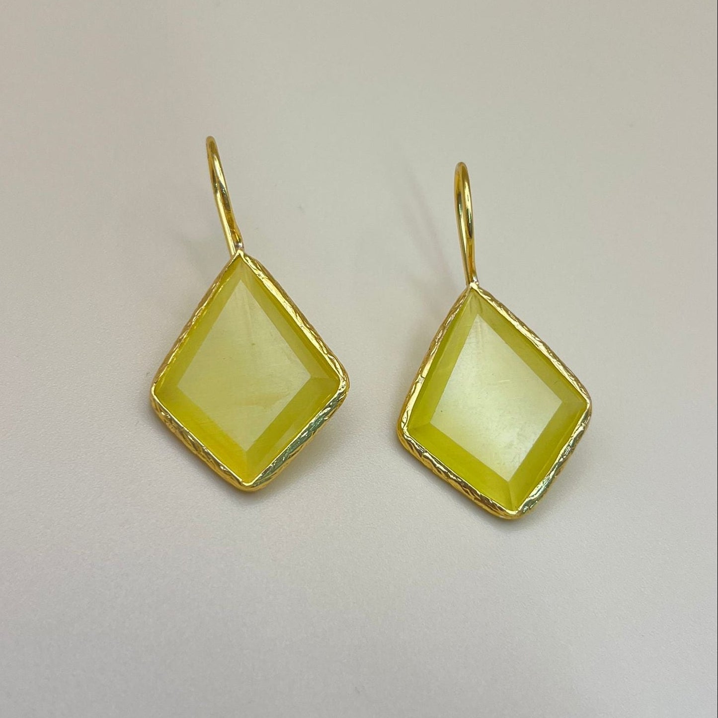 Diamond Glow – Gold-Plated Earrings with Natural Gemstone | PARNIN Fashion