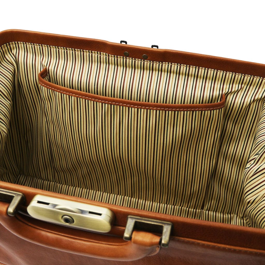 Giotto - Exclusive double-bottom leather doctor bag | TL142344