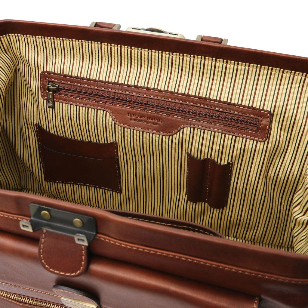 Giotto - Exclusive double-bottom leather doctor bag | TL142344