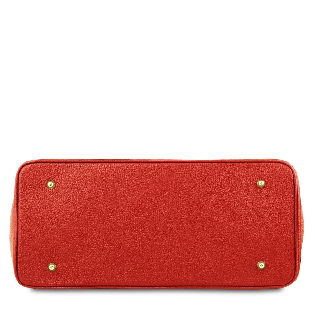 TL Bag - Leather handbag with golden hardware | TL141529