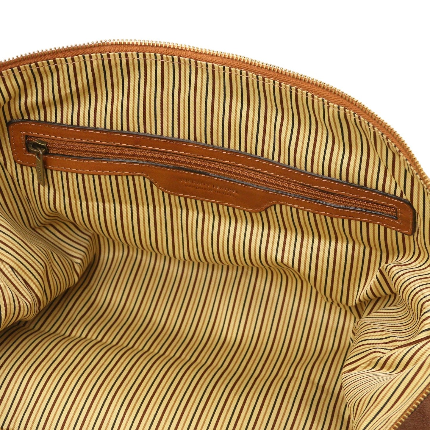 TL Voyager - Travel leather duffle bag with pocket on the back side in matte leather - Small size | TL141250